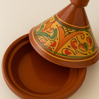 Tajine en terre cuite vernissée – Motif berbère